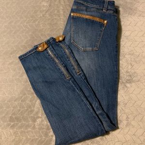 White House/Black Market skimmer jeans